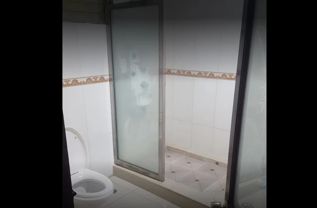 Hotel Lincoln Ovando Room Bathroom